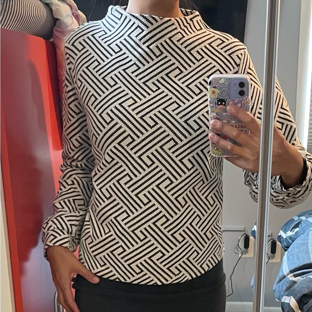 Anthropologie W5 Geometric going out top